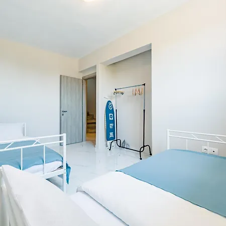 With A Panoramic Sea View And Forest Holiday home Polychrono
